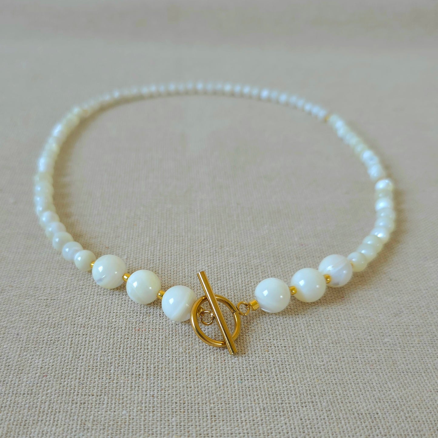 Necklace Luna Pearl